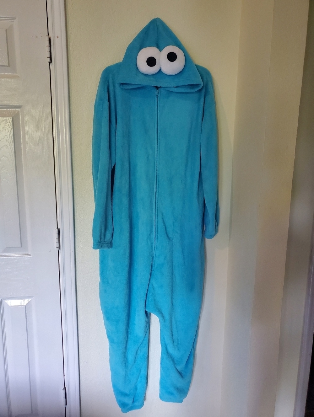Bioworld Blue Cookie Monster Onesie Kigurumi